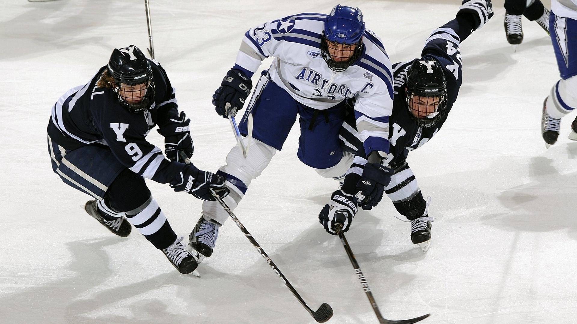 爱游戏体育官网-“安赫尔·巴尔博萨的精确反击与无懈可击的突破，帮助阿根廷美洲狮队应对强敌”